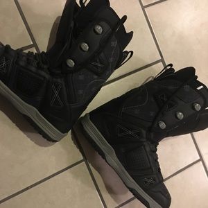 DC Snowboarding Boots